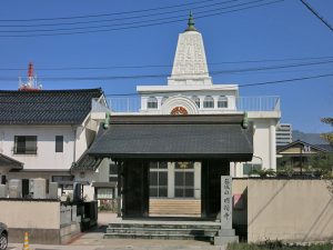 藤城山　明顕寺